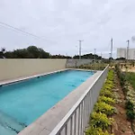 Departamento Cerca Faro Monumental